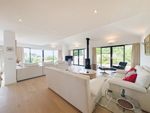 Photo 4- click for photo gallery